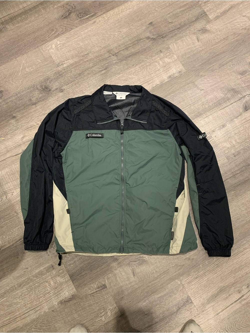 Columbia Men's Green, Black & Cream Windbreaker Jacket